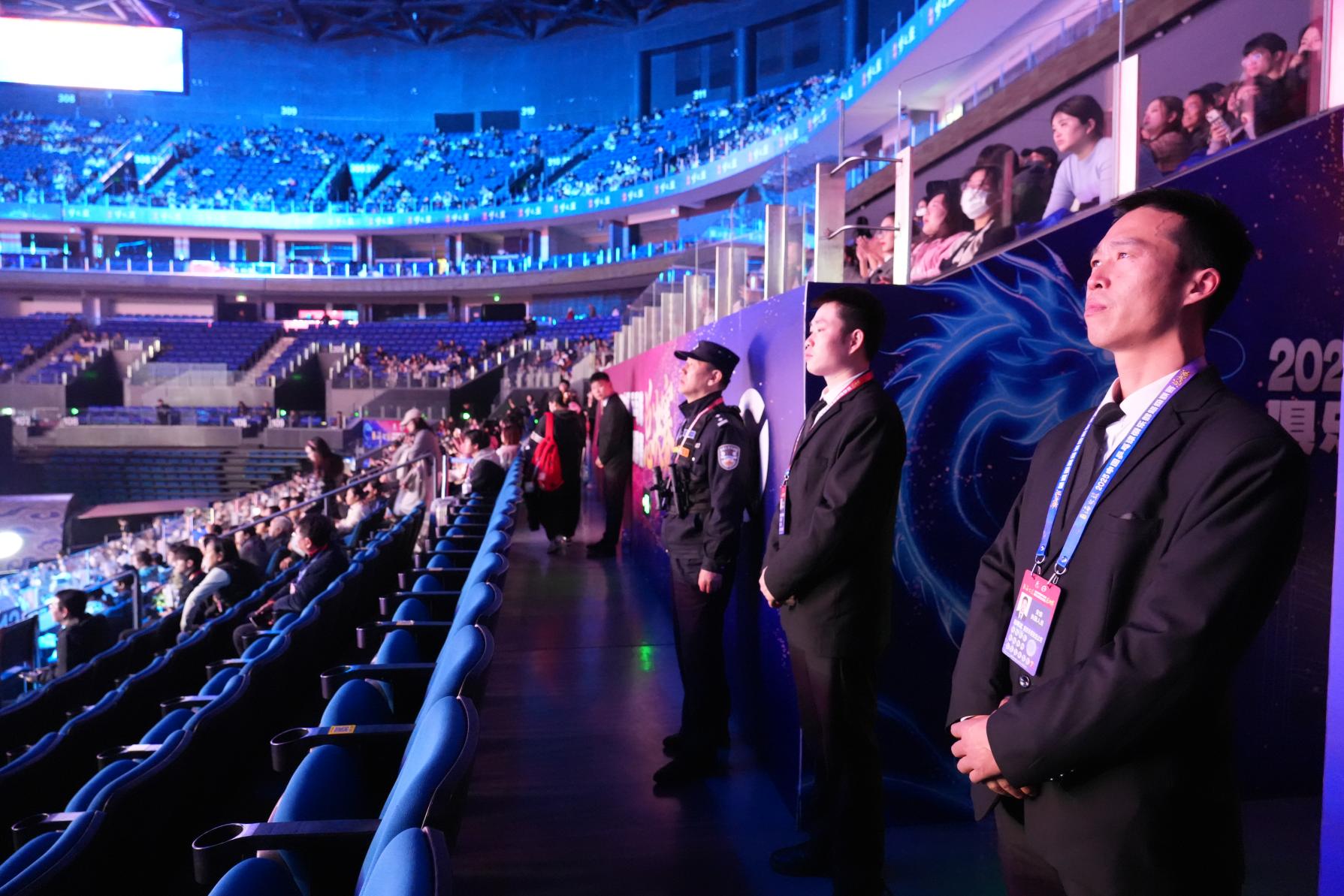 E:/25.12.10后 上传网站留存/“安保铁军、硬核保障”2025系列报道四十一——乒超巅峰对决耀金陵 南京市保硬核护航筑平安/DSC06900.JPGDSC06900